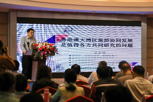 民建中央聯(lián)絡(luò)部副部長、原北京市旅發(fā)委副主任、北京旅游學(xué)會會長安金明