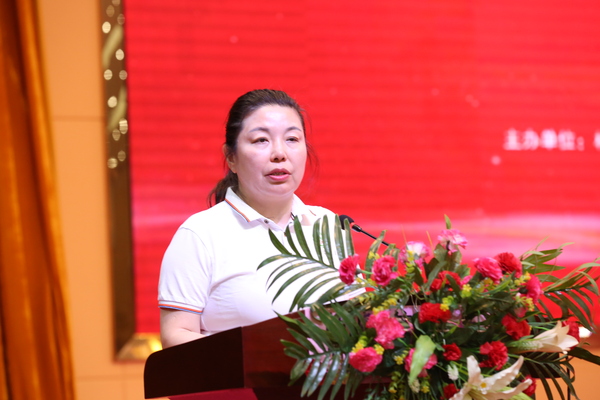 青愛(ài)工程辦公室主任、北京青愛(ài)教育基金會(huì)理事長(zhǎng)張銀俊講話