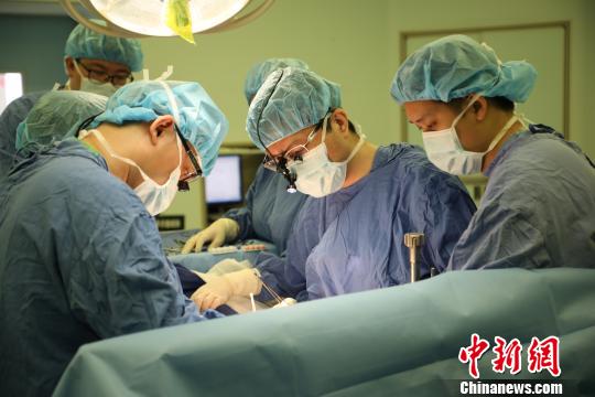 媽媽捐肝180克！專家成功為80天大嬰兒活體肝移植