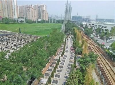 北京一小區(qū)附近200多座墓穴規(guī)整排列民政部門(mén)調(diào)查