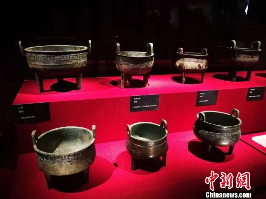 山西青銅博物館展品?！罱苡?攝