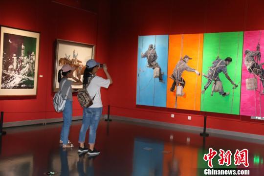 “風帆起珠江”美術(shù)作品巡展亮相呼和浩特