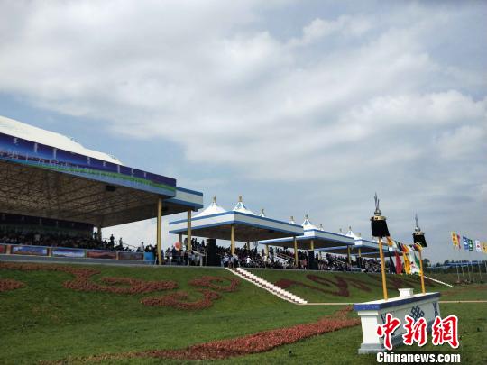 圖為文化周活動現(xiàn)場?！⌒怼z