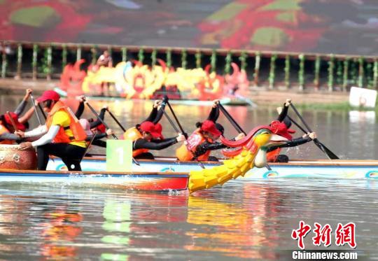 據(jù)了解，在女兒節(jié)開幕式后，將舉行廣元女兒節(jié)傳統(tǒng)特色活動(dòng)鳳舟賽，有12支鳳舟隊(duì)伍參加直道競(jìng)速比賽。(資料圖) 廣元市委宣傳部供圖 攝