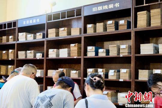 “趣”游書展：“喵星人”為書“站臺(tái)”　AR、VR打開書中世界