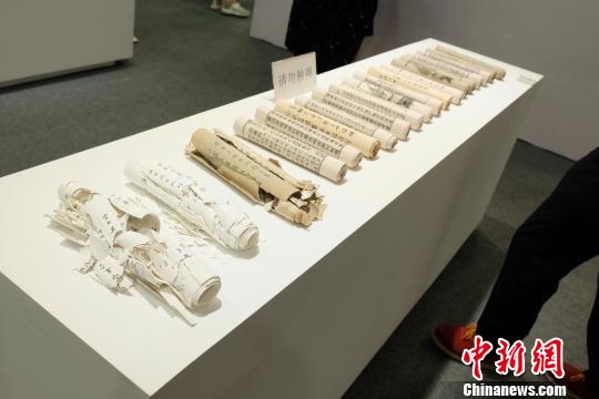 陶制經(jīng)卷。　夏俊龍 攝