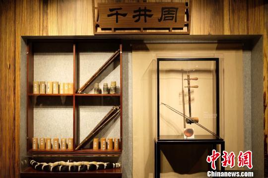 《中國京胡文化展——暨樓莊東收藏陳列》?！⊥躞?攝