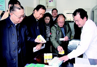 牢記民生為本 傾情為民建言——十二屆全國政協(xié)情牽社稷、履職為民綜述（下）