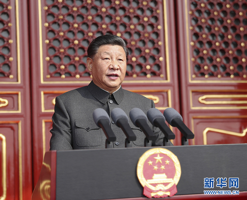 10月1日上午，慶祝中華人民共和國成立70周年大會(huì)在北京天安門廣場隆重舉行。中共中央總書記、國家主席、中央軍委主席習(xí)近平發(fā)表重要講話。 新華社記者 鞠鵬 攝