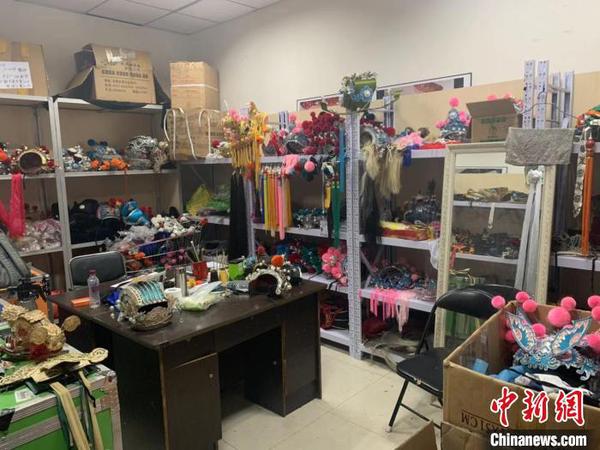 盔帽管理員的工作間?！『武?攝