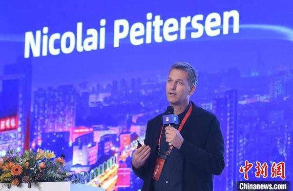 丹麥經濟學家Nicolai Peitersen作主題演講?！⊥鮿?攝