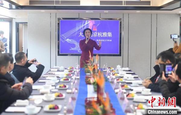 浙江小百花越劇院院長、梅花獎得主、國家一級演員王濱梅。　王剛 攝