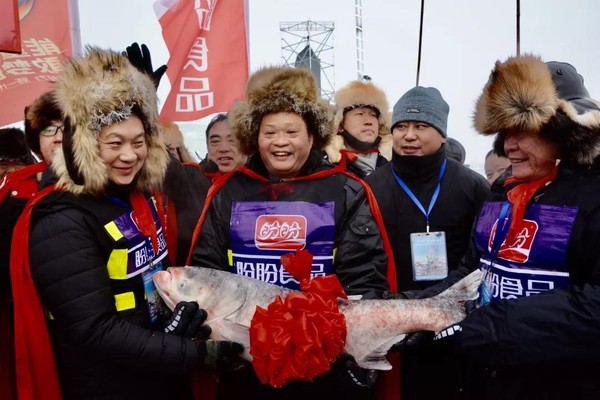 2966666元！盼盼食品集團(tuán)以創(chuàng)歷史新高的價(jià)格，拍下冬捕“頭魚”