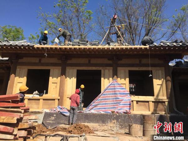 狄仁杰文化公園內(nèi)狄梁公祠、狄公故居兩處建筑群均還原唐朝風(fēng)格?！「呷鸱?攝