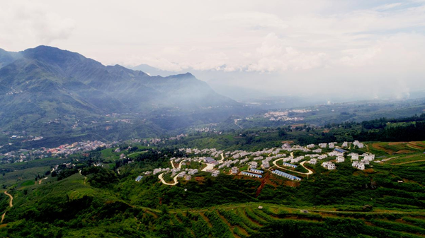 雷波縣馬處哈三峽新村。攝影：昝昭