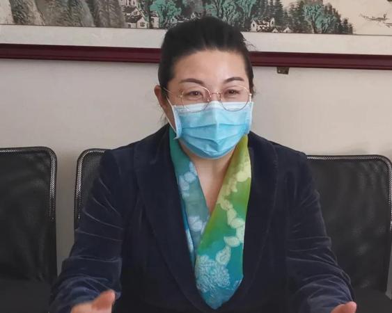 民進(jìn)中央婦女兒童委員會副主任、北京青愛教育基金會理事長、尼山母愛書院院長 張銀俊