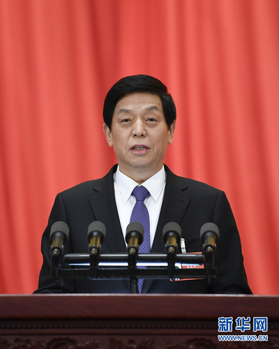 全國人大常委會委員長栗戰(zhàn)書作全國人民代表大會常務(wù)委員會工作報告。新華社記者 高潔 攝 全國人大常委會委員長栗戰(zhàn)書作全國人民代表大會常務(wù)委員會工作報告。新華社記者 高潔 攝