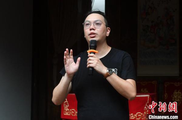 圖為夏濤在會上致辭?！蚊?攝