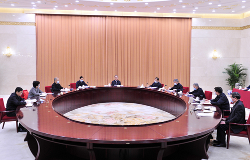 1月27日，全國政協(xié)黨組理論學(xué)習(xí)中心組舉行2021年第一次集體學(xué)習(xí)，學(xué)習(xí)貫徹習(xí)近平總書記在中央政治局民主生活會上的重要講話，第十九屆中央紀(jì)委五次會議精神。中共中央政治局常委、全國政協(xié)主席、黨組書記汪洋主持會議并講話。