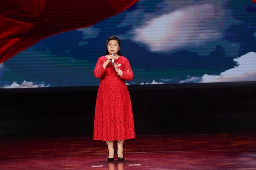 《祖國啊，我親愛的祖國》 作者：舒婷 朗誦：劉東方(自治區(qū)政協(xié)委員  南寧市總工會副主席、黨組成員)