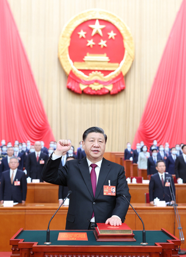 （兩會(huì)）（1）習(xí)近平全票當(dāng)選國家主席中央(1898418)-20230312015538