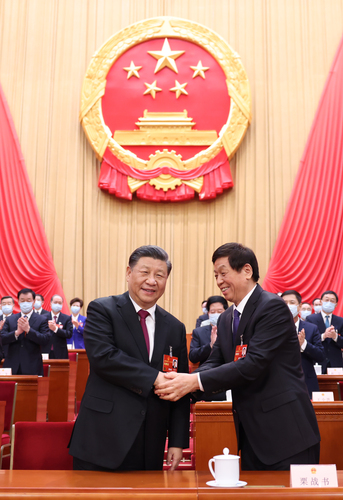 （兩會(huì)）（6）習(xí)近平全票當(dāng)選國家主席中央(1898555)-20230312015437
