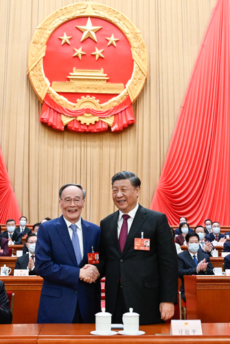 （兩會(huì)）（8）習(xí)近平全票當(dāng)選國家主席中央(1898597)-20230312015410