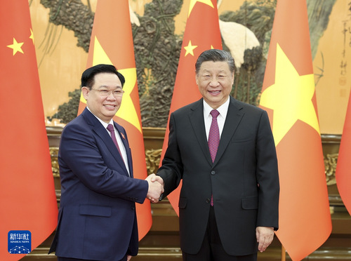 4月8日，國家主席習(xí)近平在北京人民大會堂會見越南國會主席王庭惠。新華社記者 丁海濤 攝