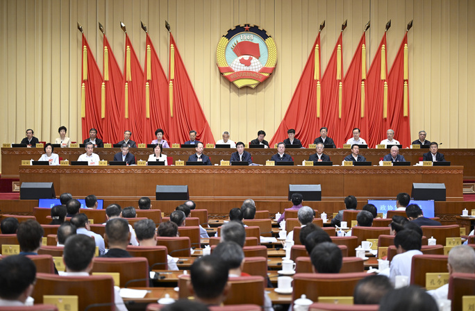 全國政協(xié)十四屆常委會第七次會議開幕 王滬寧主持 丁薛祥作報(bào)告