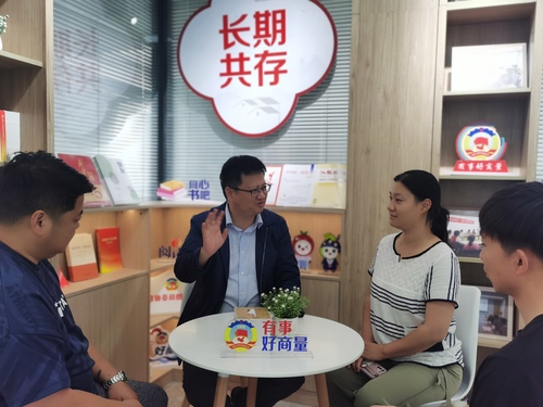 （0614配稿）吳鵬程：點(diǎn)亮群眾幸福路((4754409)-20240614082915