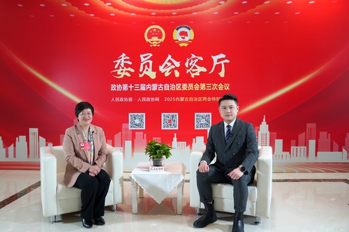 侯委員照片
