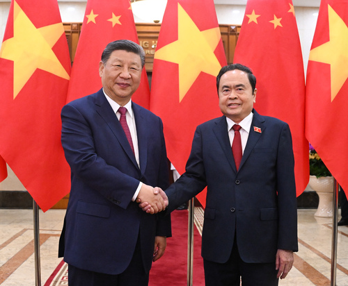 習(xí)近平會(huì)見越南國會(huì)主席陳青敏(7009141)-20250415004528