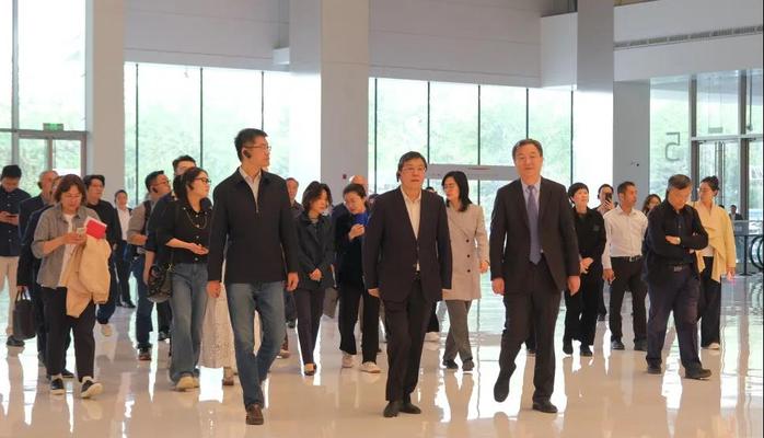 北京市政協(xié)港澳臺(tái)僑和外事委赴國家會(huì)議中心調(diào)研